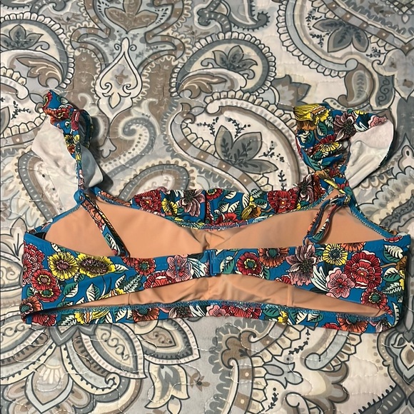 J.Crew Ruffle bikini top - Picture 2 of 3